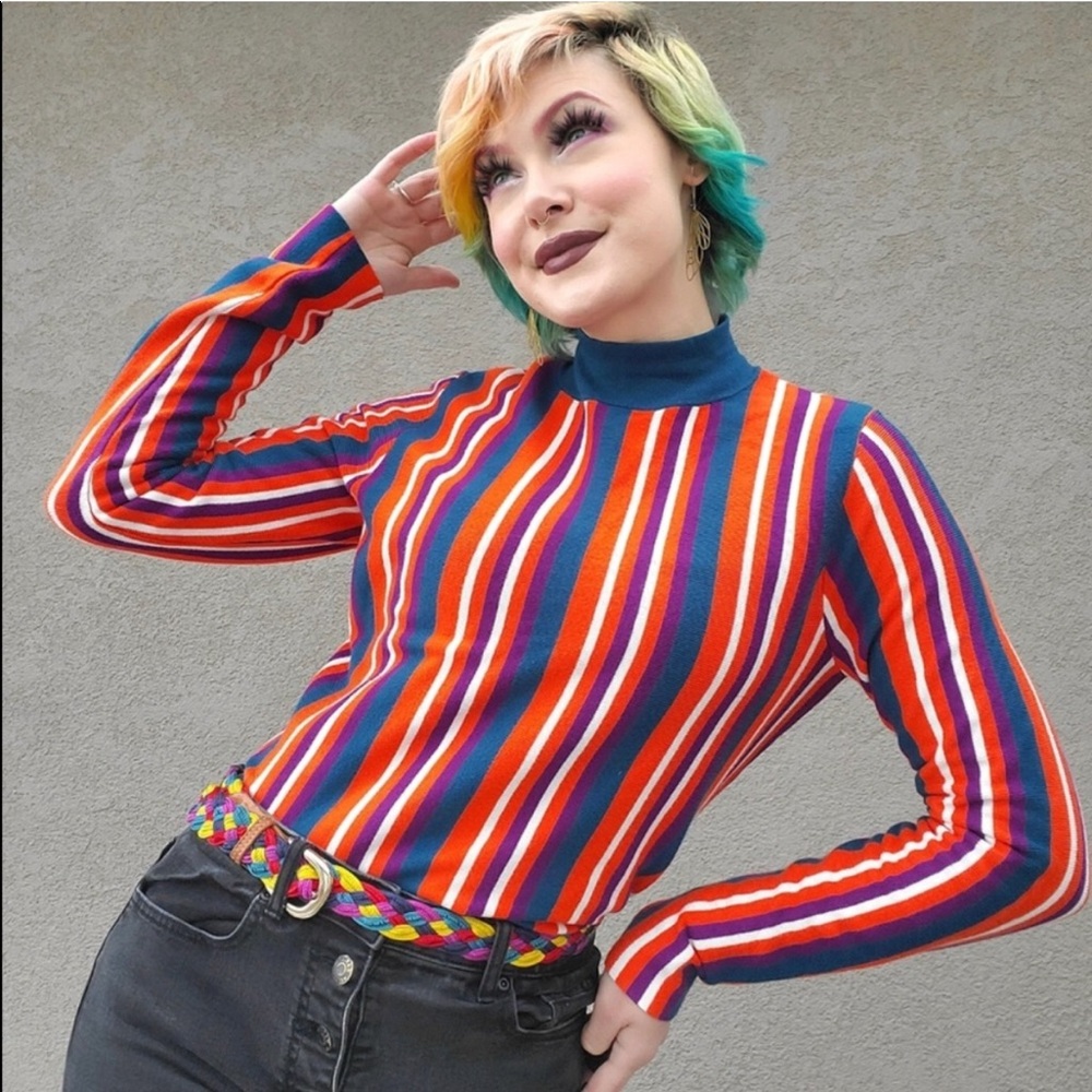 Cropped sweater